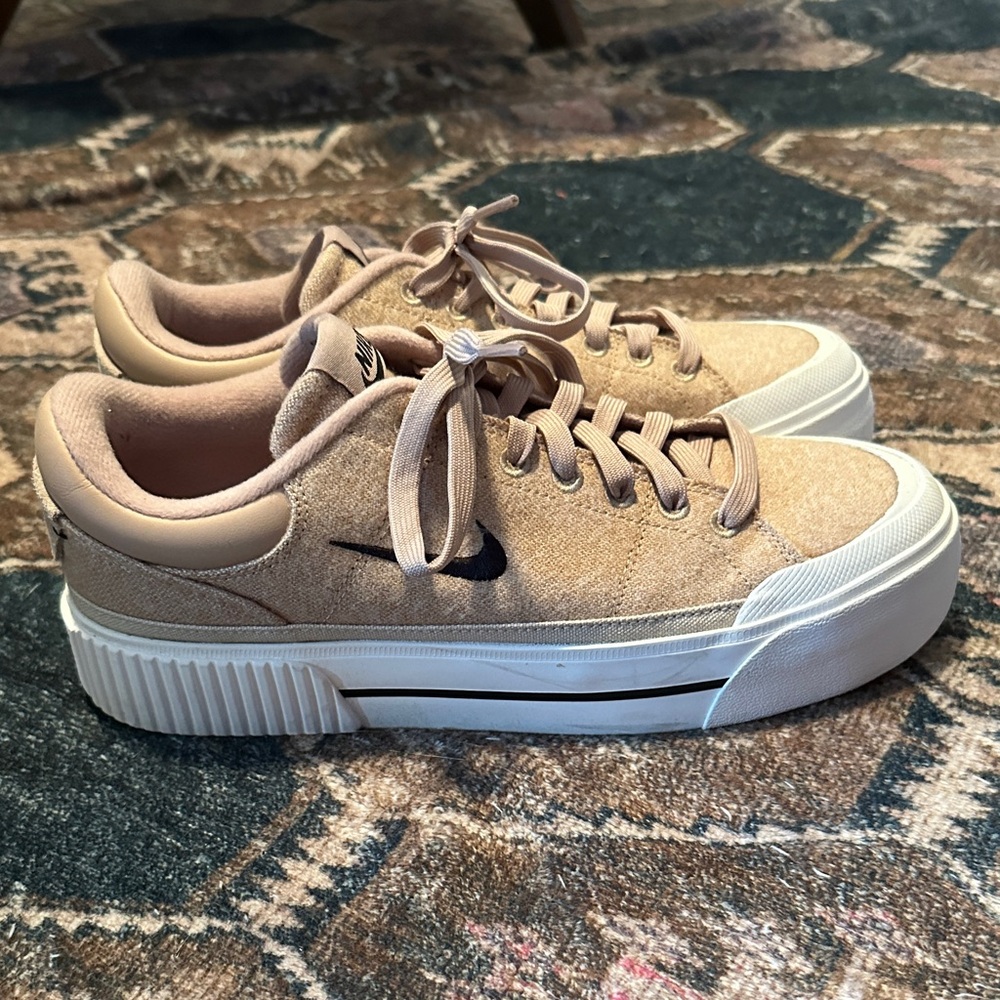 Nike Women's Beige Athletic Shoes
